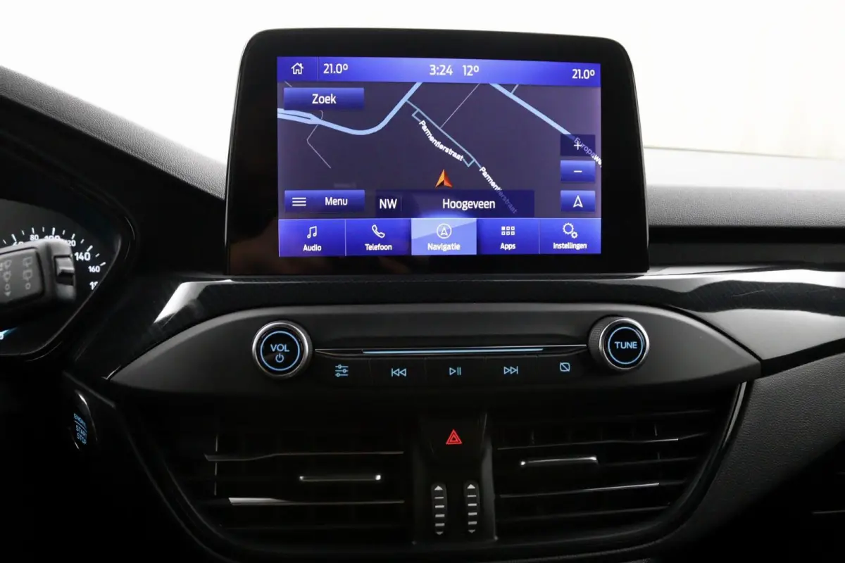 1.0 EcoBoost Hybrid ST-line X zwart