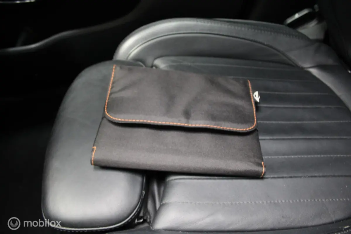 2.0 Cooper S Chili Serious Business/LED/PANO/NAVI/
