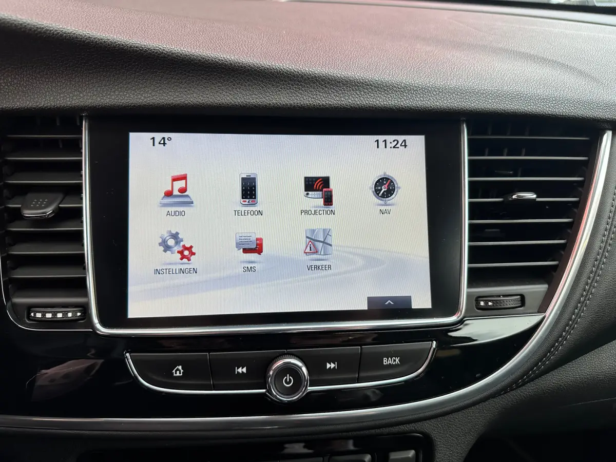 1.4 Turbo Innovation | Achterbank in delen neerklapbaar | Achteruitrijcamera | Apple Carplay/Android Auto|telefoonintegratie premium