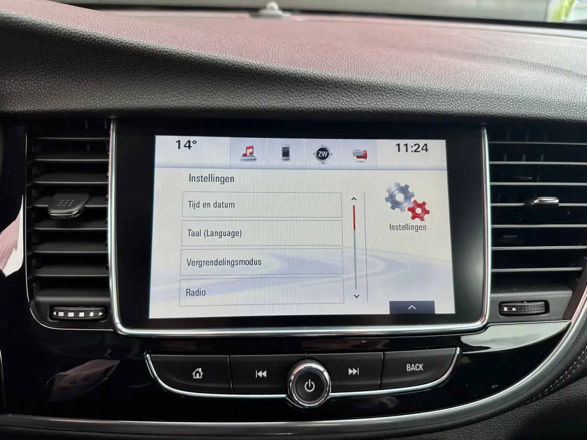 1.4 Turbo Innovation | Achterbank in delen neerklapbaar | Achteruitrijcamera | Apple Carplay/Android Auto|telefoonintegratie premium