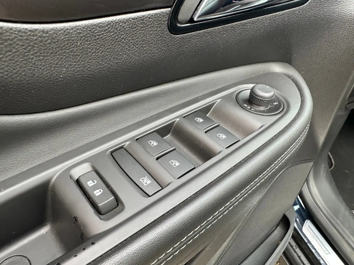 1.4 Turbo Innovation | Achterbank in delen neerklapbaar | Achteruitrijcamera | Apple Carplay/Android Auto|telefoonintegratie premium