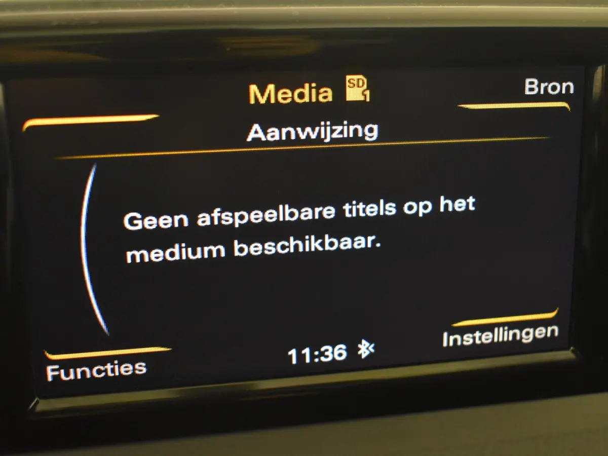1.0 TFSI S-Line Advance Sport 95Pk | Automatische Airco | Stoelverwarming | Navigatie | Cruise control | Parkeersensor Achter |17"LMV