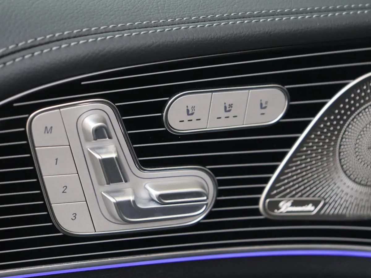 400 e 4MATIC AMG Line / Premium/ Panoramadak/ 22 inch/ AIRMATIC/ Burmester/ Trekhaak / Luchtvering / 360Graden-Camera / Headup-Display /