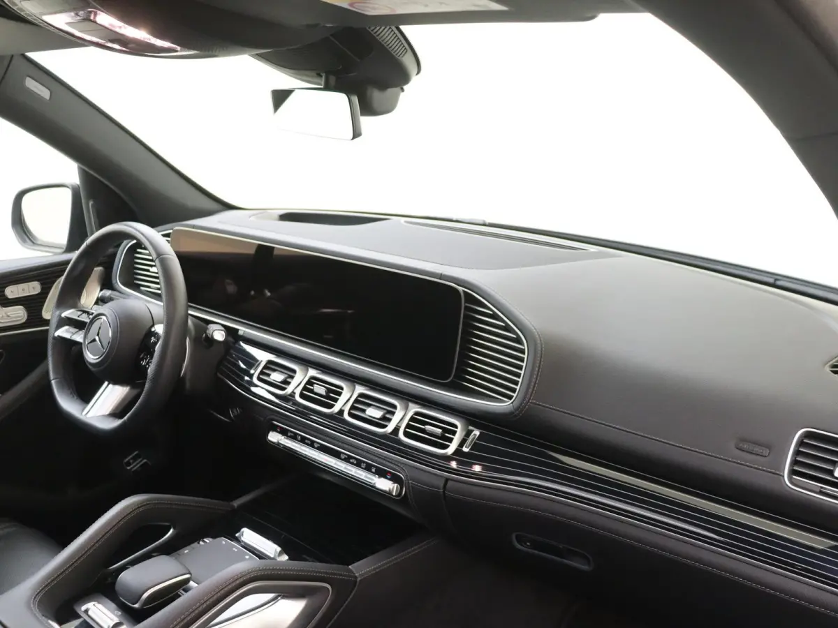 400 e 4MATIC AMG Line / Premium/ Panoramadak/ 22 inch/ AIRMATIC/ Burmester/ Trekhaak / Luchtvering / 360Graden-Camera / Headup-Display /
