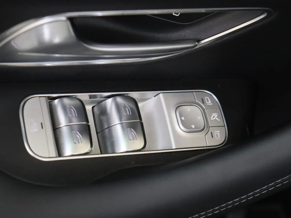 400 e 4MATIC AMG Line / Premium/ Panoramadak/ 22 inch/ AIRMATIC/ Burmester/ Trekhaak / Luchtvering / 360Graden-Camera / Headup-Display /