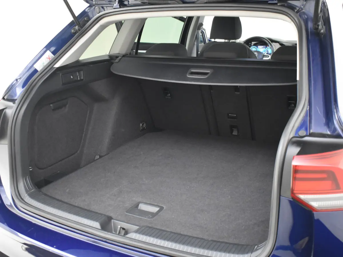 1.0 eTSI Life 110Pk DSG/AUTO | Trekhaak | Apple carplay Android auto | Navigatie | Cruise control adaptief | Parkeersensoren V&A | 16"LMV