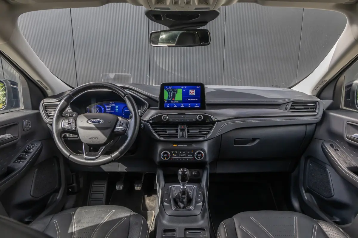 1.5 EcoBoost Vignale | Full options | Incl. Trekhaak | Panoramadak | 1800kg trekgewicht