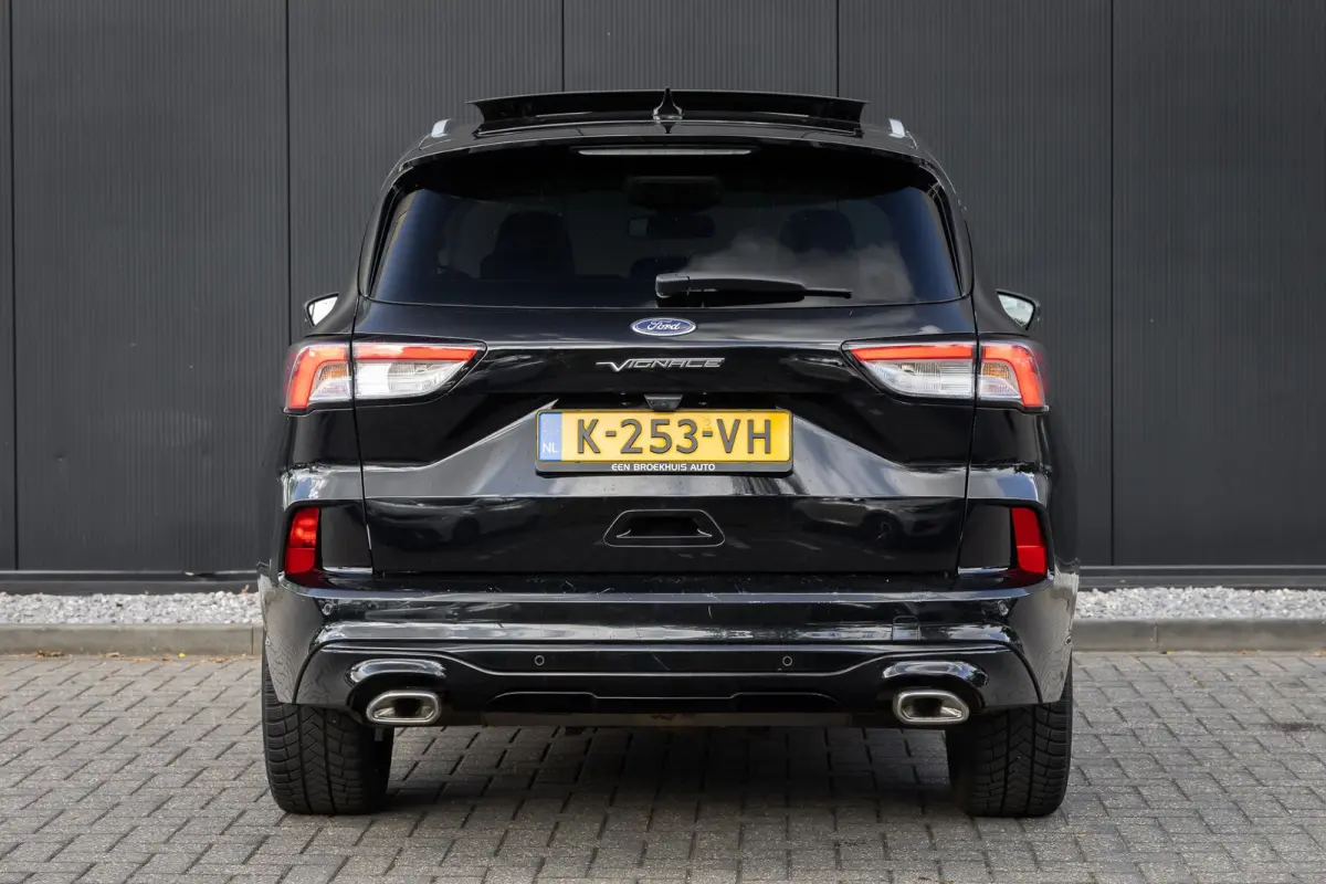 1.5 EcoBoost Vignale | Full options | Incl. Trekhaak | Panoramadak | 1800kg trekgewicht
