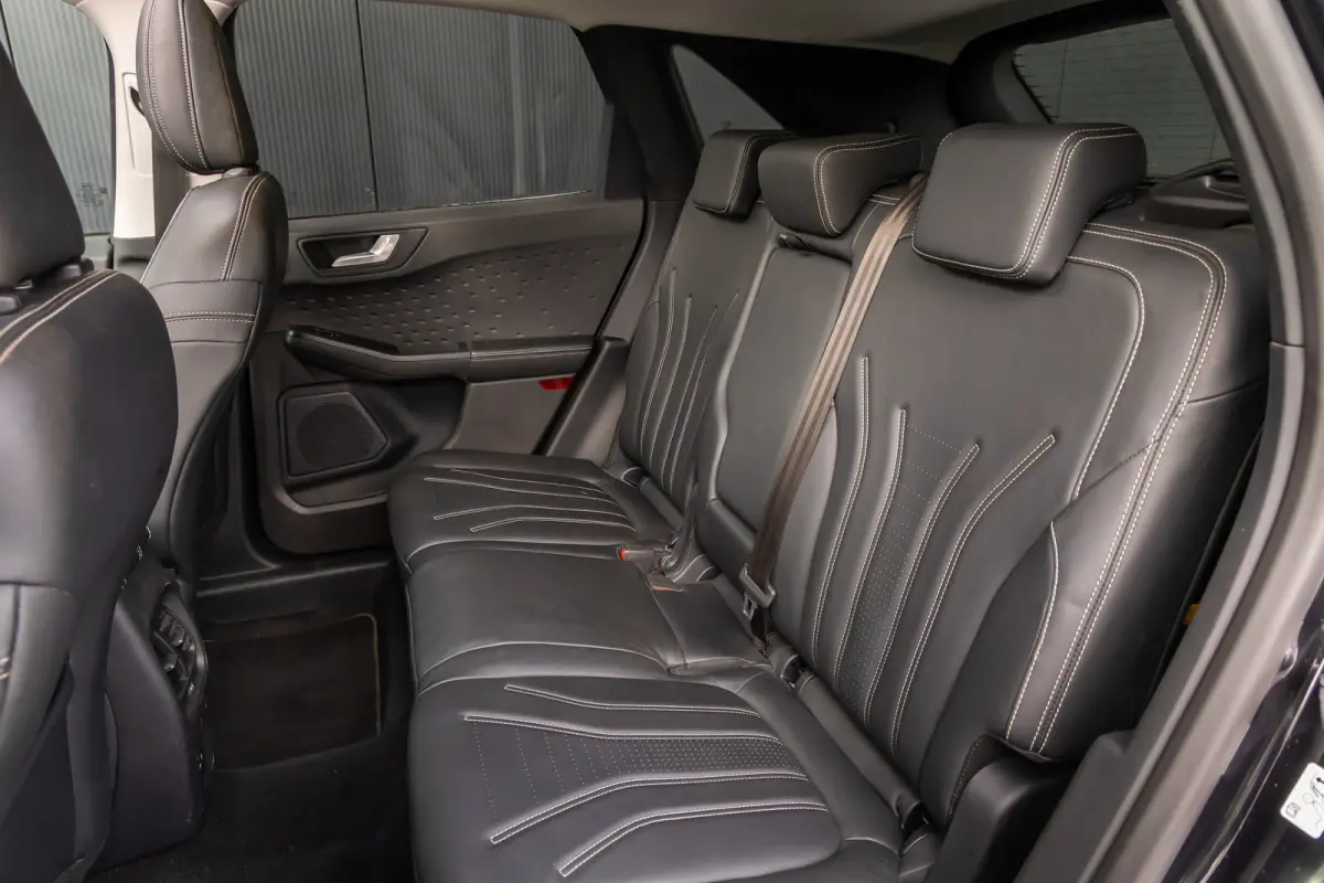 1.5 EcoBoost Vignale | Full options | Incl. Trekhaak | Panoramadak | 1800kg trekgewicht