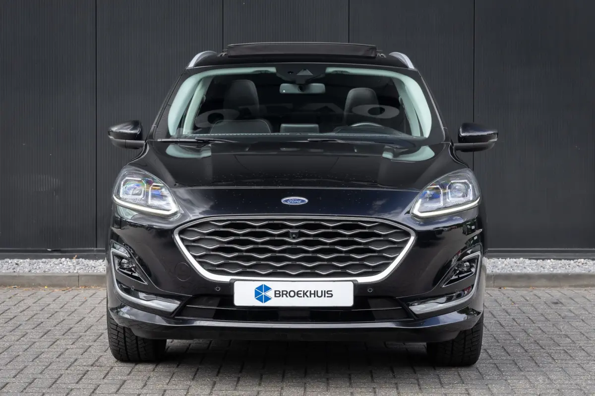 1.5 EcoBoost Vignale | Full options | Incl. Trekhaak | Panoramadak | 1800kg trekgewicht
