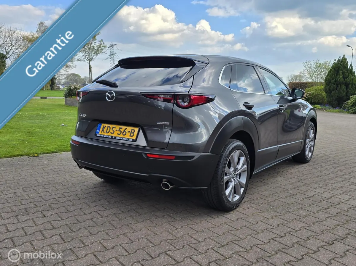 2.0 e-SkyActiv M Hybrid/18 INCH/NAVI/CLIMA/PDC