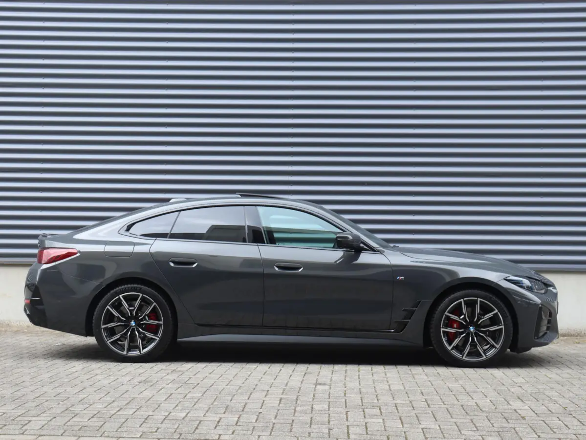 xDrive40 | M Sportpakket Pro | Innovation Pack | Comfort Pack | Showroom Selection