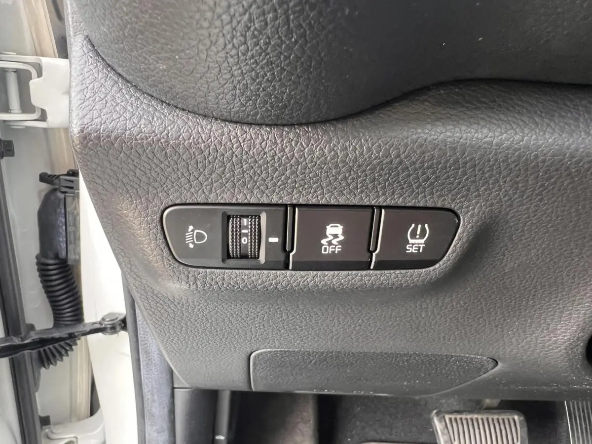1.0 ComfortLine Automaat Airco Bluetooth BTW NAP
