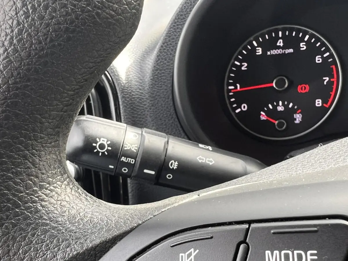 1.0 ComfortLine Automaat Airco Bluetooth BTW NAP
