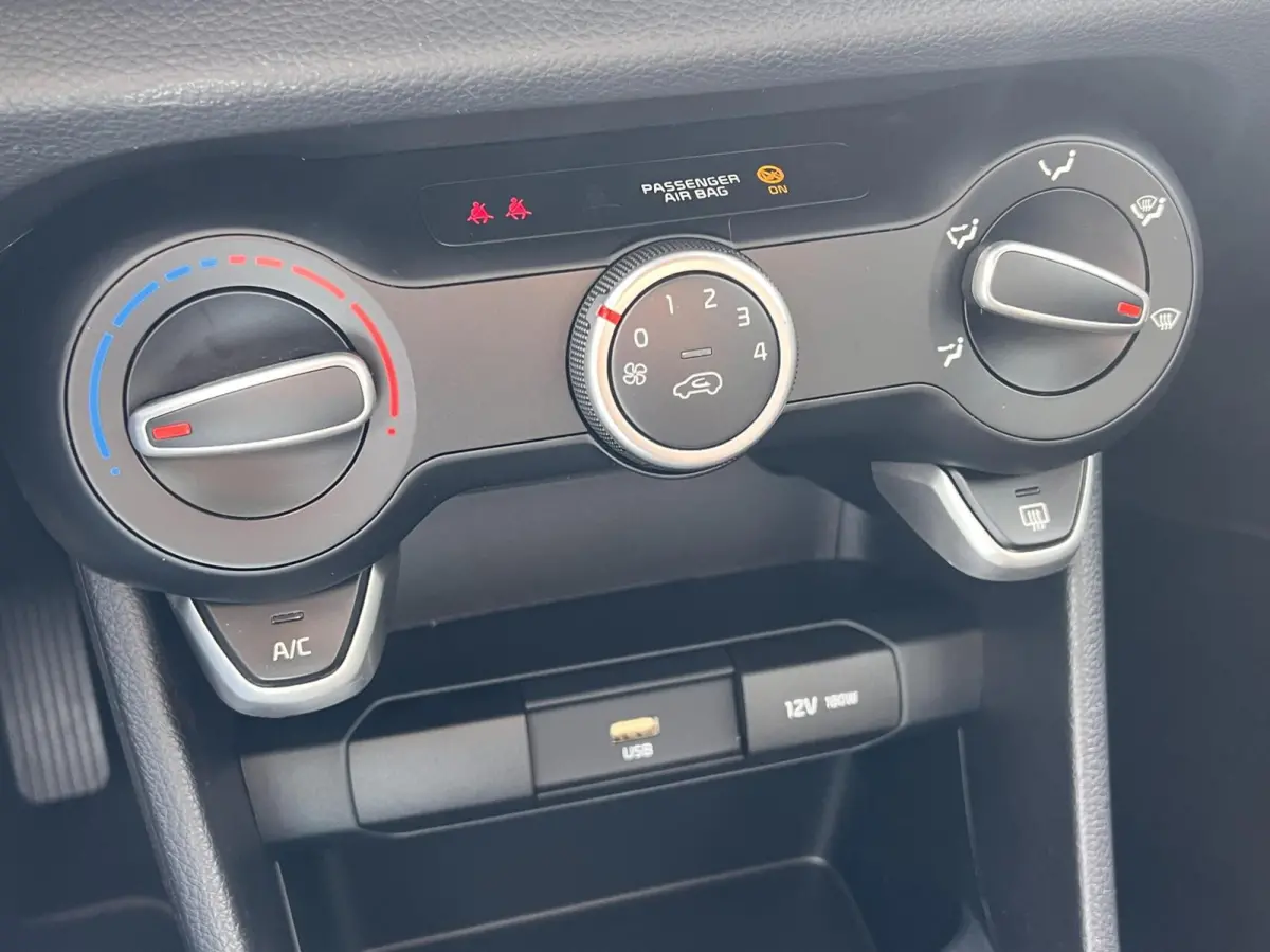 1.0 ComfortLine Automaat Airco Bluetooth BTW NAP