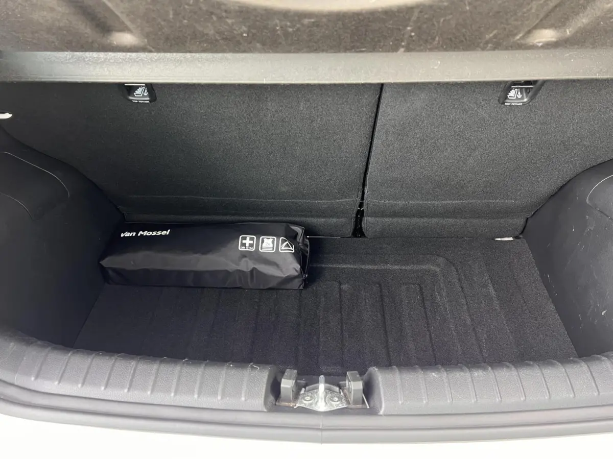 1.0 ComfortLine Automaat Airco Bluetooth BTW NAP