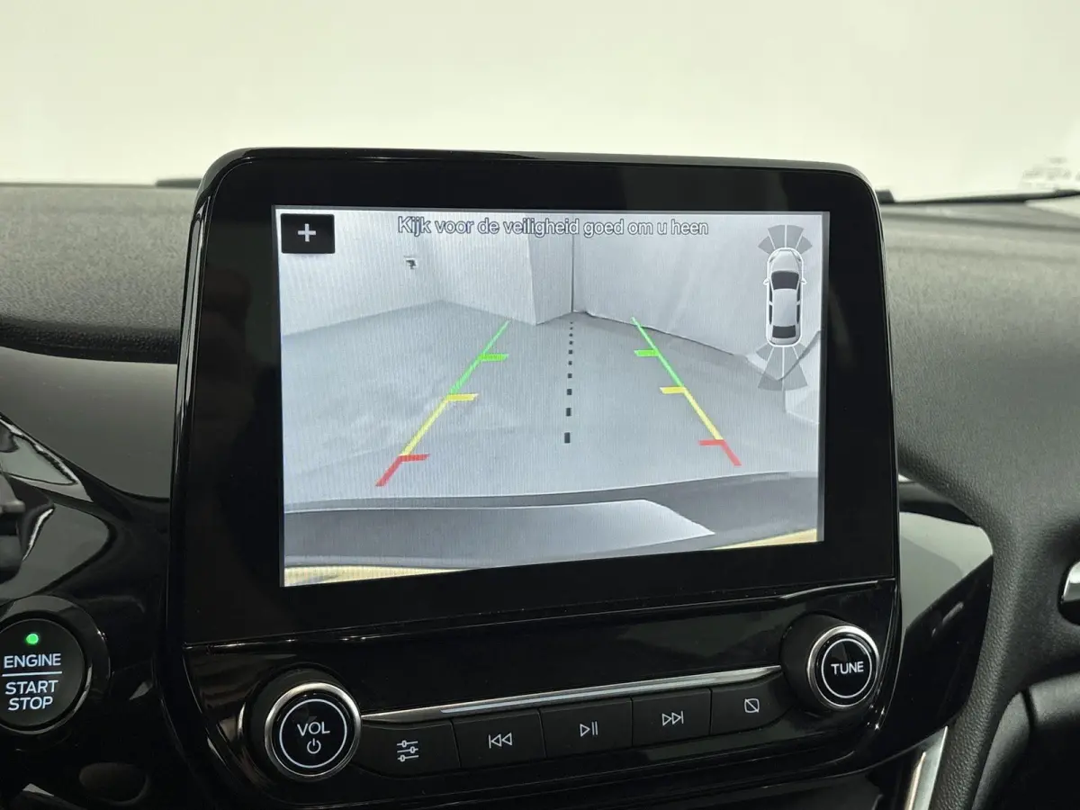 1.0 EcoBoost Titanium Airco | Apple Carplay/Android Auto | Bluetooth | Cruise Control | Hill Hold Functie | LED Dagrijverlichting | Lichtmetalen Velgen 16'' | Multimedia-Voorbereiding | Rege