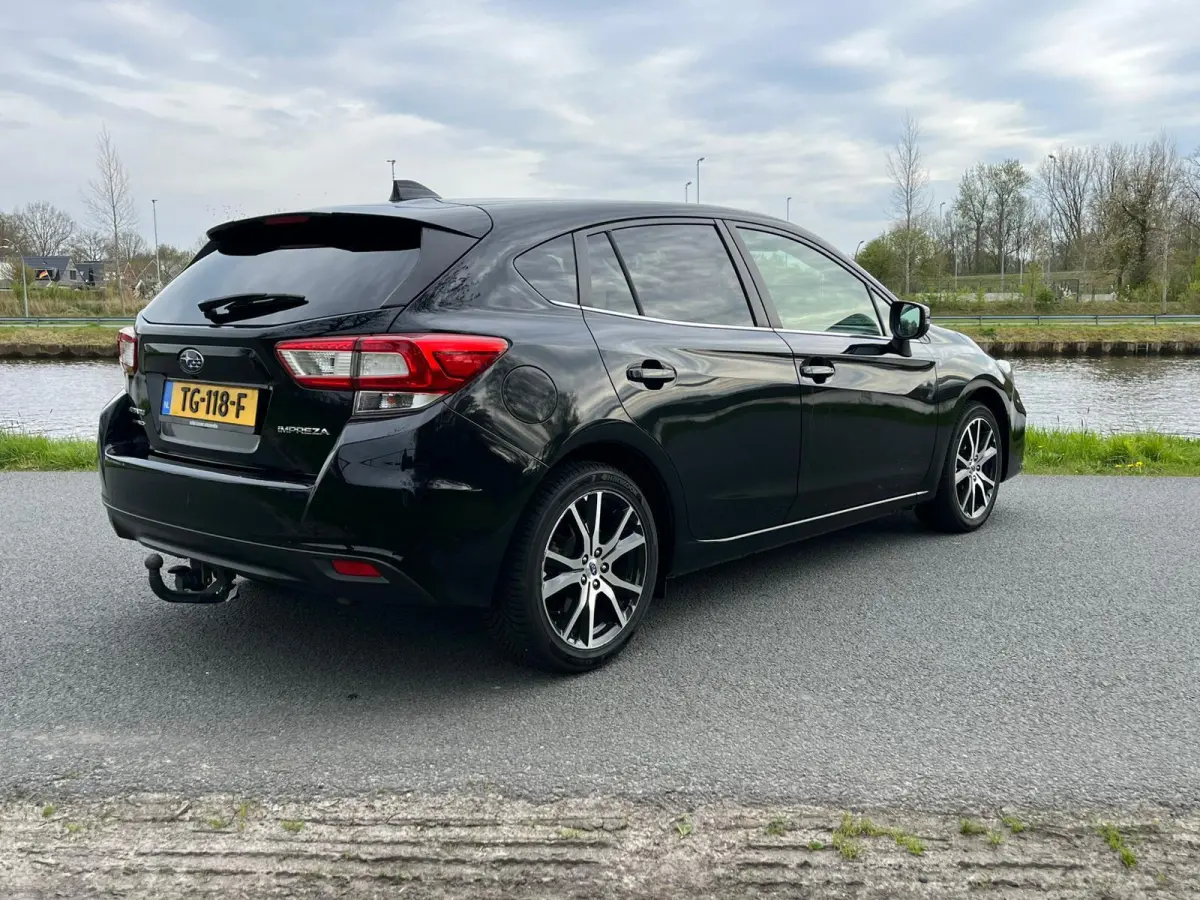 1.6i 4WD Pure