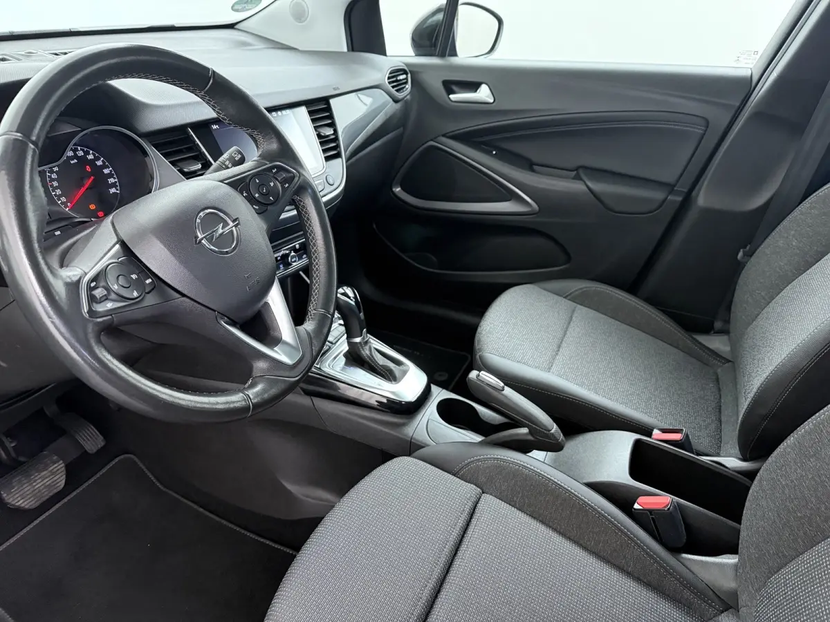 1.2 T. 130 pk Elegance AUTOMAAT / Navigatie / Camera / Parkeersensoren / Carplay / LED / 16'' LMV
