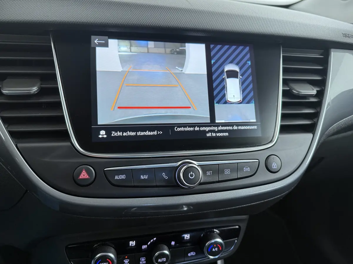 1.2 T. 130 pk Elegance AUTOMAAT / Navigatie / Camera / Parkeersensoren / Carplay / LED / 16'' LMV