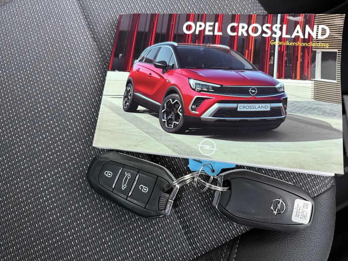 1.2 T. 130 pk Elegance AUTOMAAT / Navigatie / Camera / Parkeersensoren / Carplay / LED / 16'' LMV