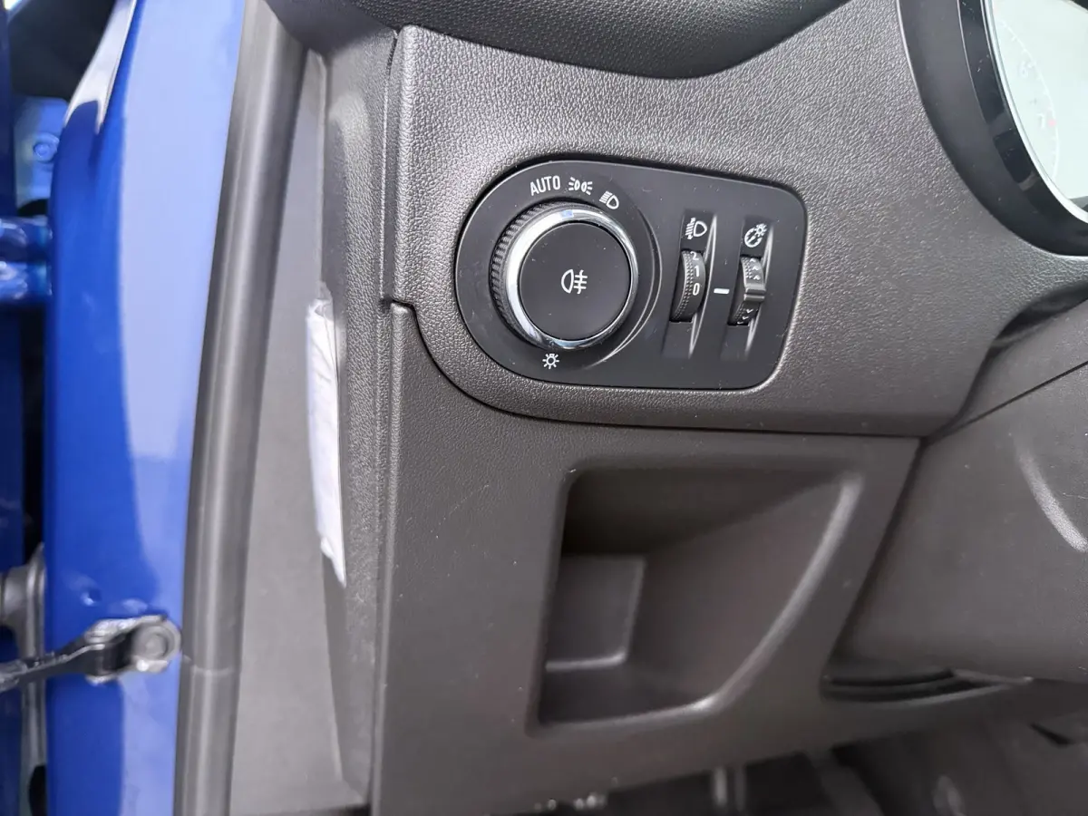 1.2 T. 130 pk Elegance AUTOMAAT / Navigatie / Camera / Parkeersensoren / Carplay / LED / 16'' LMV