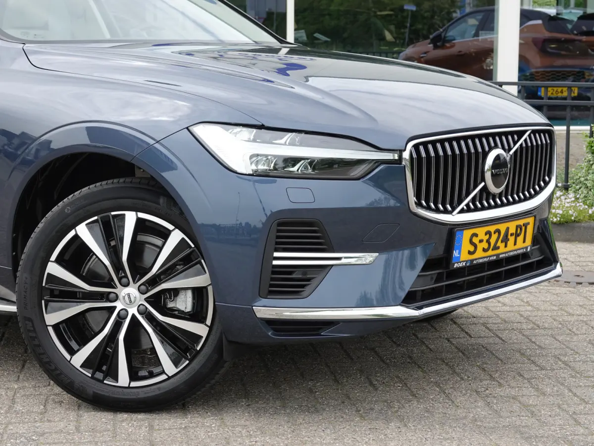 2.0 T8 PHEV AWD Ultimate Bright BOMVOL | TREKH. | LUCHTVERING | BOWERS & WILKINS | PANO | LEER