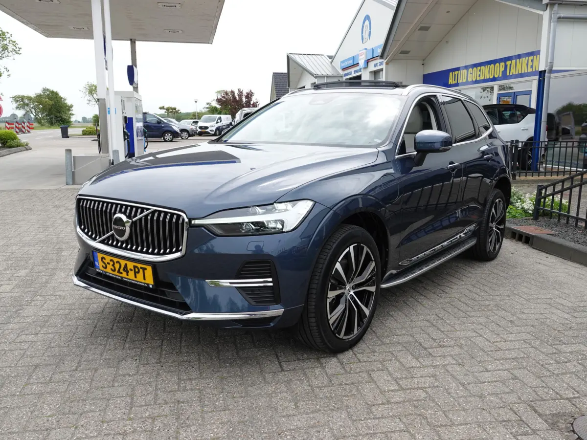 2.0 T8 PHEV AWD Ultimate Bright BOMVOL | TREKH. | LUCHTVERING | BOWERS & WILKINS | PANO | LEER