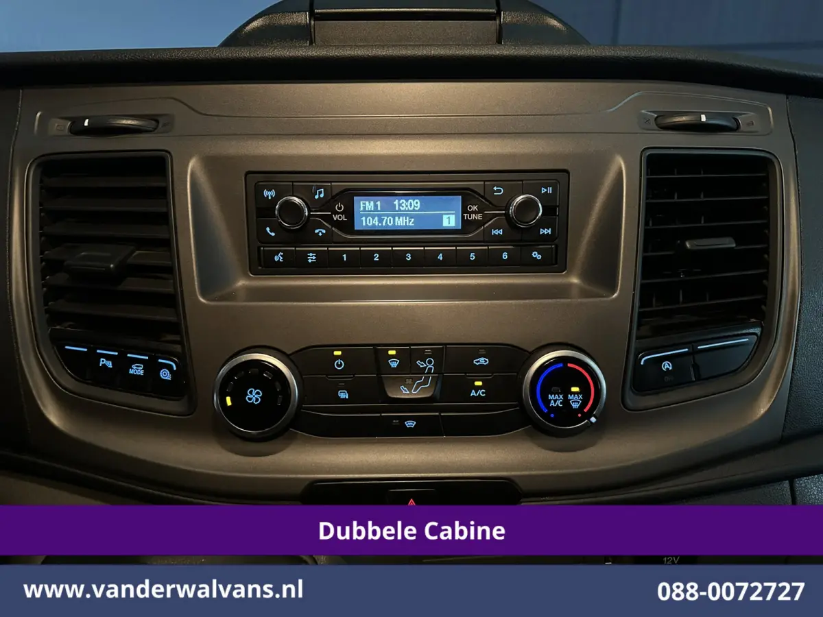 2.0 TDCI 131pk L2H1 Dubbele Cabine Euro6 Airco | 6-Zits | Cruisecontrol | Trekhaak Verwarmde voorruit, Parkeersensoren