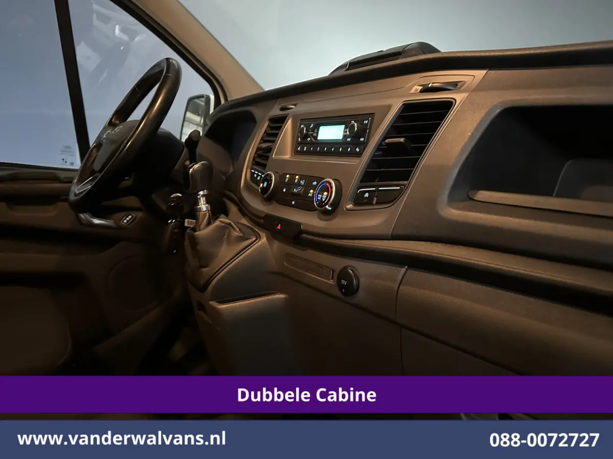 2.0 TDCI 131pk L2H1 Dubbele Cabine Euro6 Airco | 6-Zits | Cruisecontrol | Trekhaak Verwarmde voorruit, Parkeersensoren