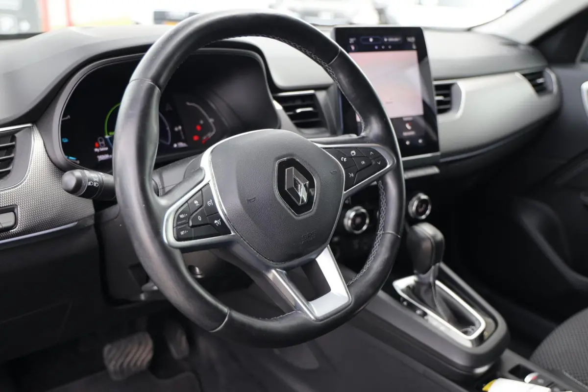 1.6 E-Tech Hybrid 145 Intens|Camera|Trekhaak|Apple carplay/Android auto|
