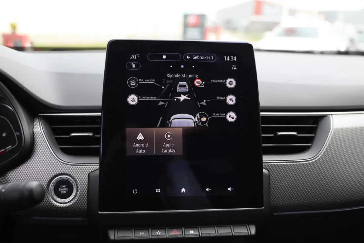 1.6 E-Tech Hybrid 145 Intens|Camera|Trekhaak|Apple carplay/Android auto|