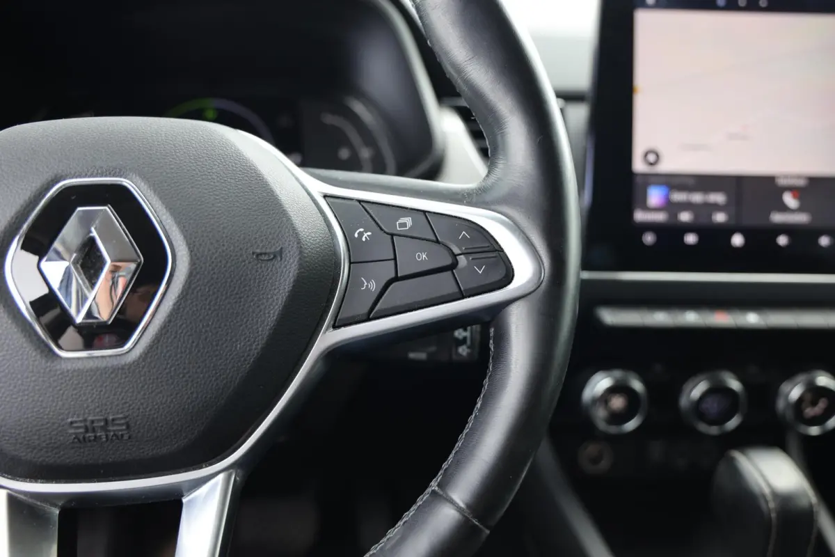 1.6 E-Tech Hybrid 145 Intens|Camera|Trekhaak|Apple carplay/Android auto|