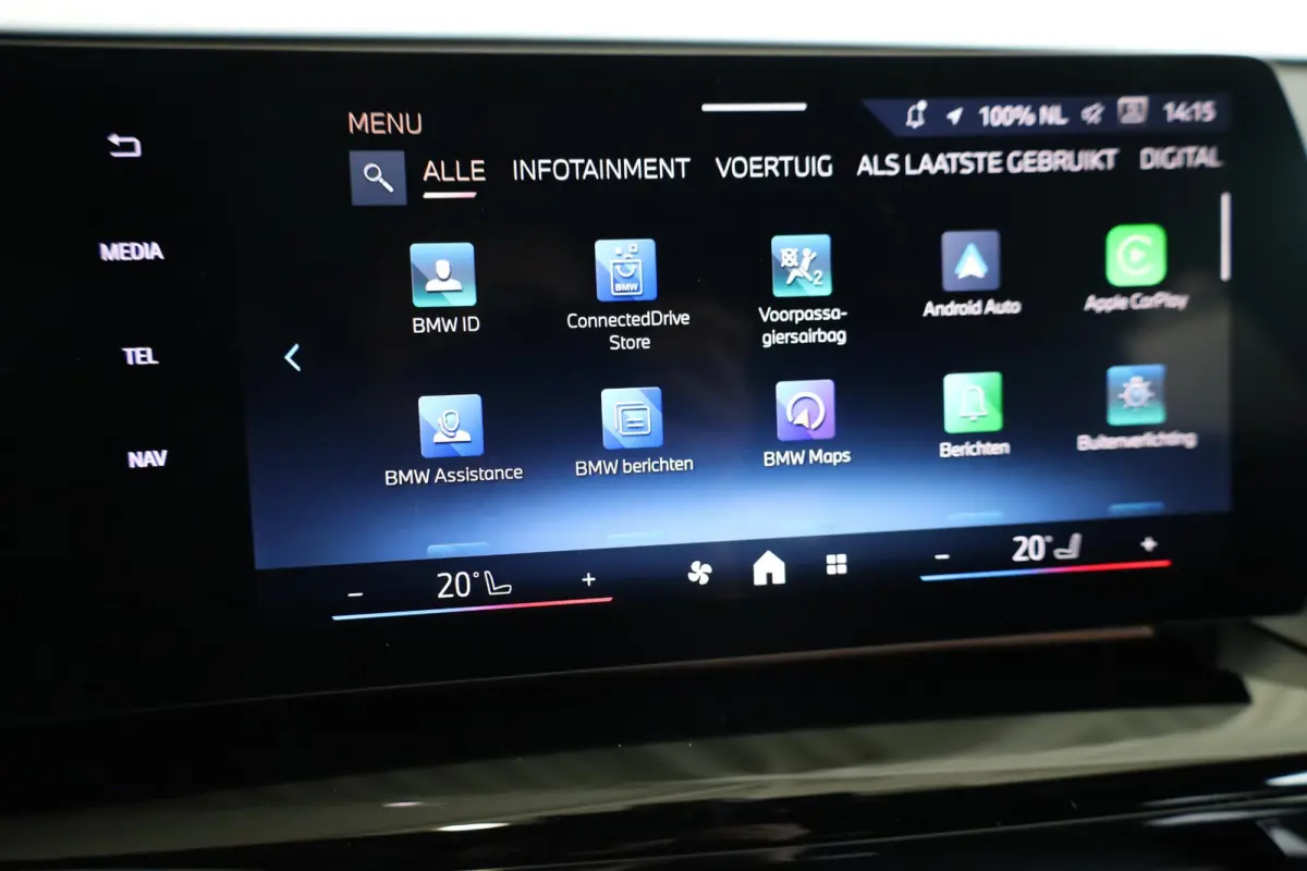 eDrive20 | M Sportpakket Pro | Premium Pack | Driving Ass. Plus | Harman/Kardon | Elektr. verstelb. stoelen | Trekhaak