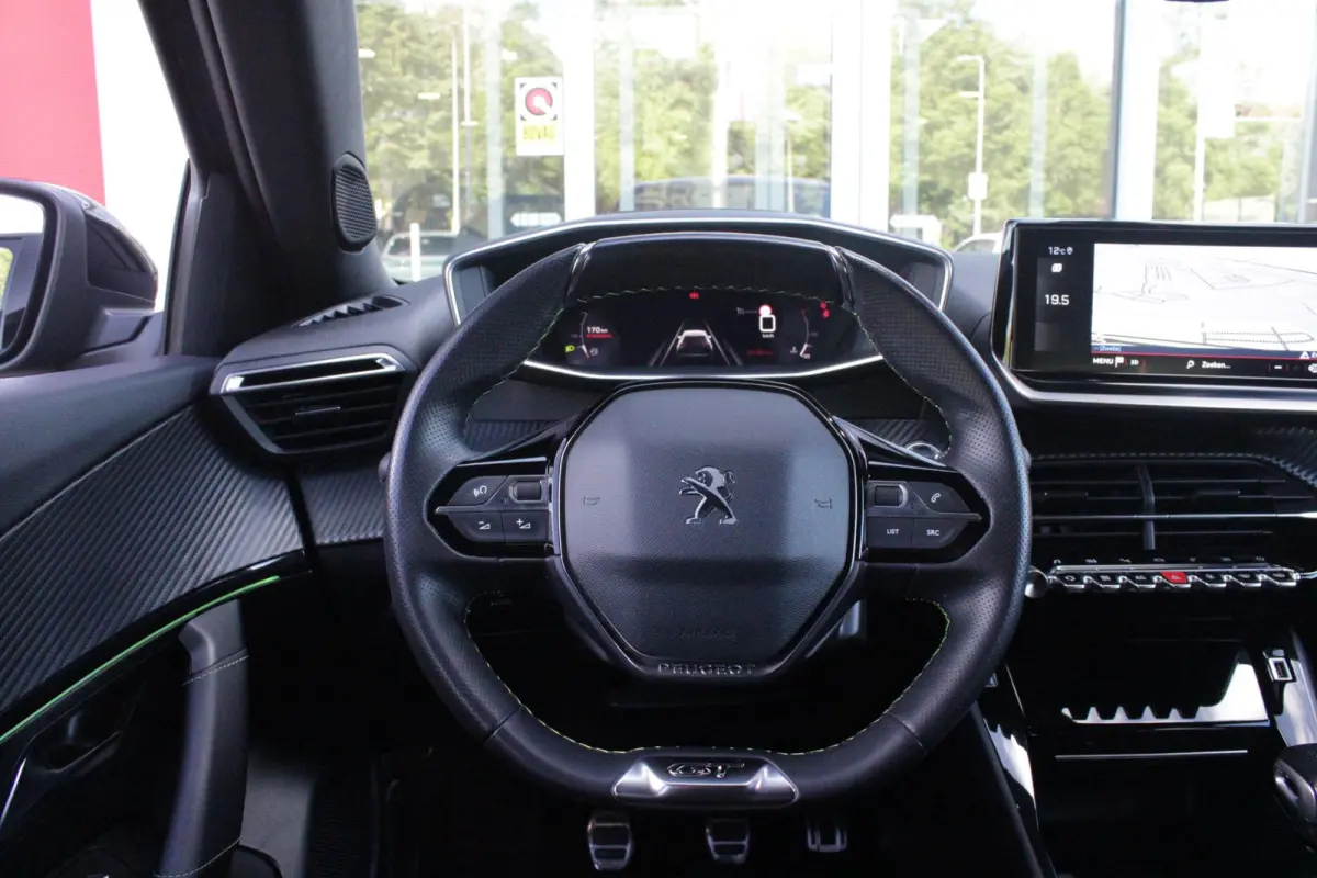 1.2 130PK GT | NAVIGATIE 10" TOUCHSCREEN | APPLE CARPLAY/ANDROID AUTO | CRUISE CONTROL | ACHTERUITRIJ CAMERA | DODEHOEK BEWAKING | FULL LED KOPLAMPEN | 3-D INSTRUMENTENPANEEL | DAB+ RADIO | 