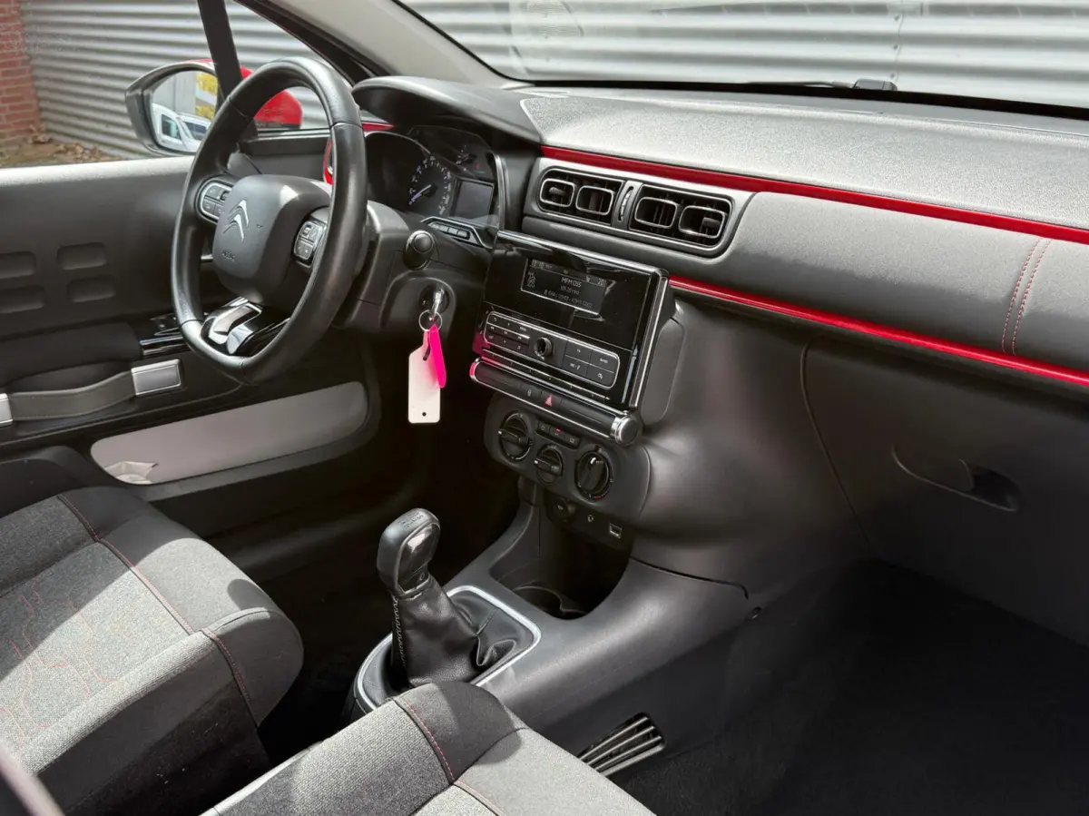 1.2 PureTech Airco Cruise MF Stuur Isofix Mp3 Led 2017 Perfecte Staat Eerste Eigenaar Historie Aanwezig incl 12 maanden garantie