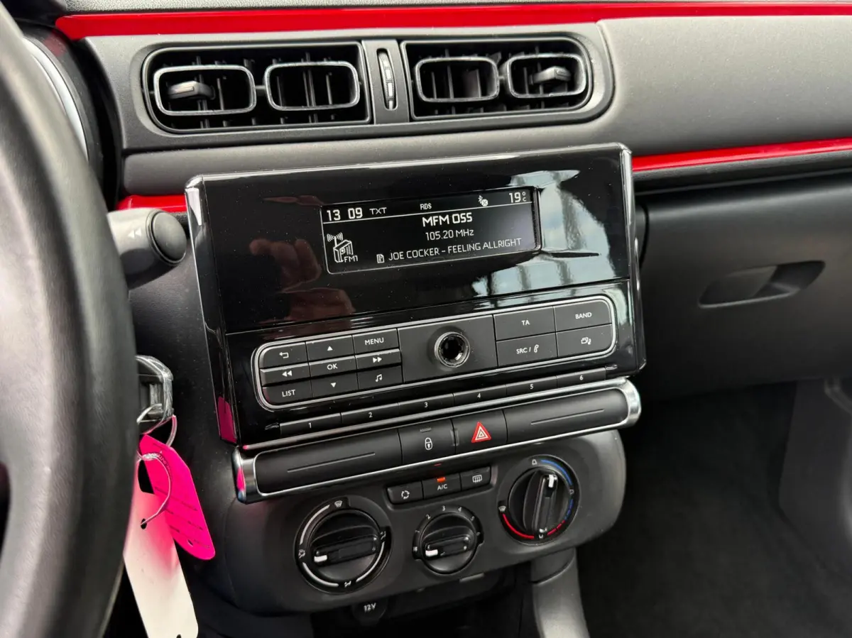 1.2 PureTech Airco Cruise MF Stuur Isofix Mp3 Led 2017 Perfecte Staat Eerste Eigenaar Historie Aanwezig incl 12 maanden garantie
