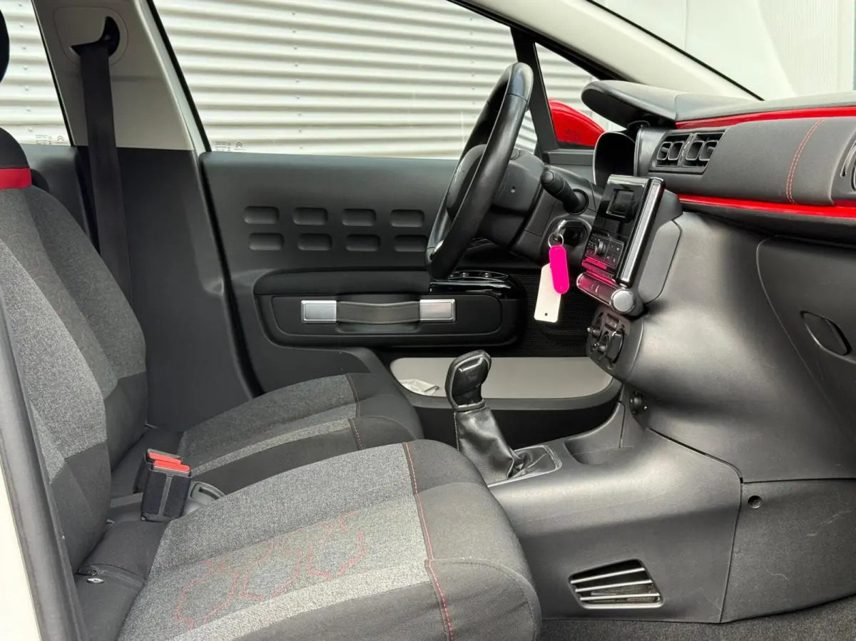 1.2 PureTech Airco Cruise MF Stuur Isofix Mp3 Led 2017 Perfecte Staat Eerste Eigenaar Historie Aanwezig incl 12 maanden garantie