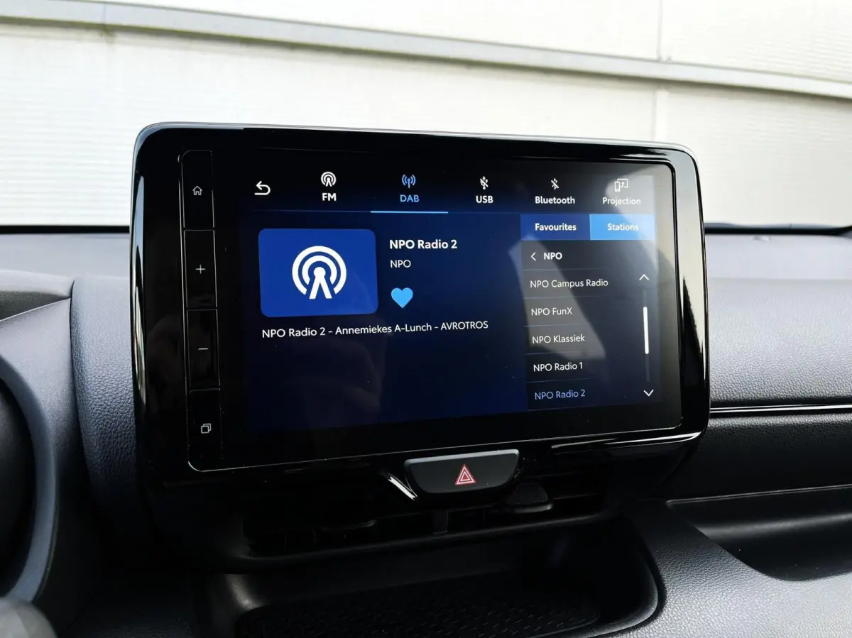 1.5 Hybrid 115pk AUT Sport | Navigatie | Stoelverwarming | Apple Carplay/Android Auto