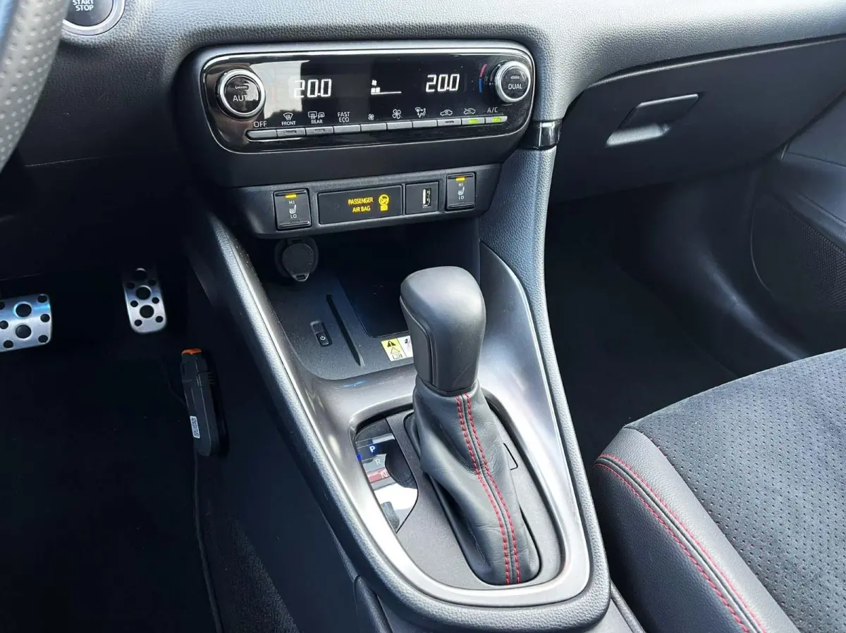 1.5 Hybrid 115pk AUT Sport | Navigatie | Stoelverwarming | Apple Carplay/Android Auto