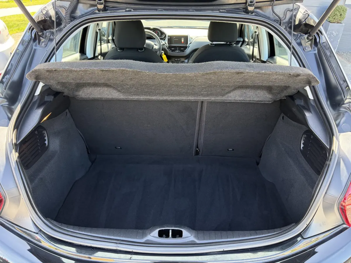 1.2 PureTech Active 2e Eigenaar,Navi,Dealer Onderhouden,Airco,Cruise,Carplay,5 Deurs,Net beurt gehad,N.A.P,Apk tot 04-2027