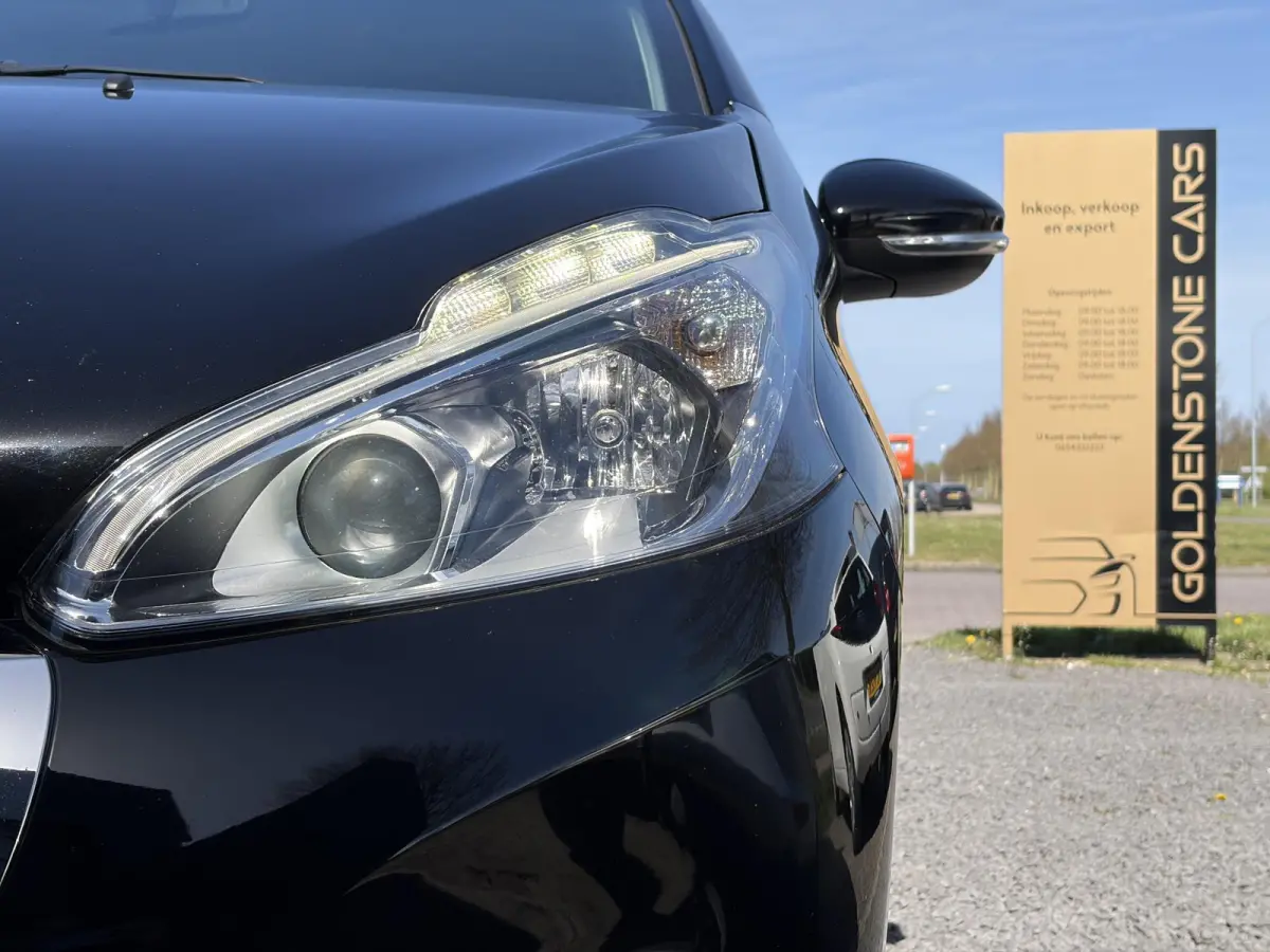 1.2 PureTech Active 2e Eigenaar,Navi,Dealer Onderhouden,Airco,Cruise,Carplay,5 Deurs,Net beurt gehad,N.A.P,Apk tot 04-2027