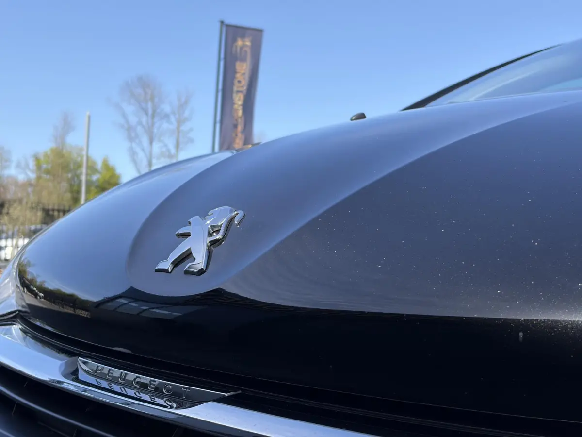 1.2 PureTech Active 2e Eigenaar,Navi,Dealer Onderhouden,Airco,Cruise,Carplay,5 Deurs,Net beurt gehad,N.A.P,Apk tot 04-2027