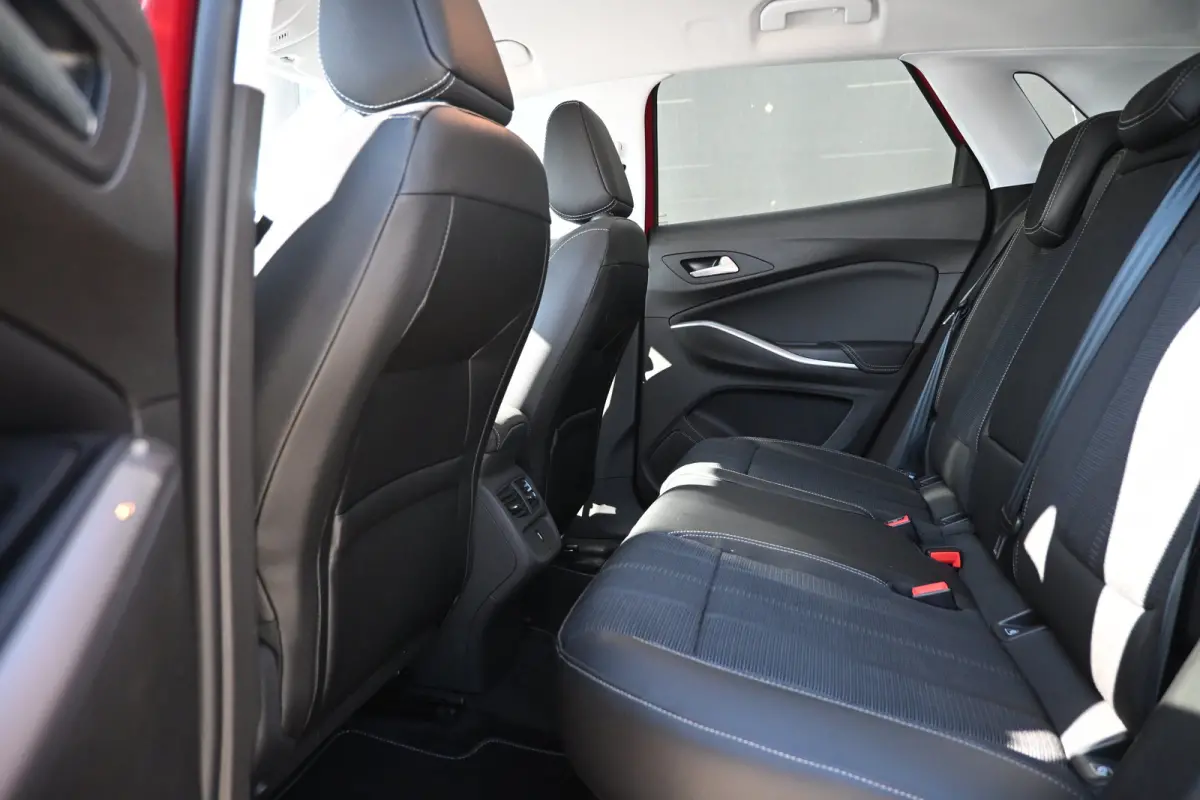 1.2 Turbo Business Elegance+ 130pk | Stuur/Stoelverwarming | AGR-Comfortstoelen | Navigatie | 360 Camera | Climate Control | Full-LED | !!!