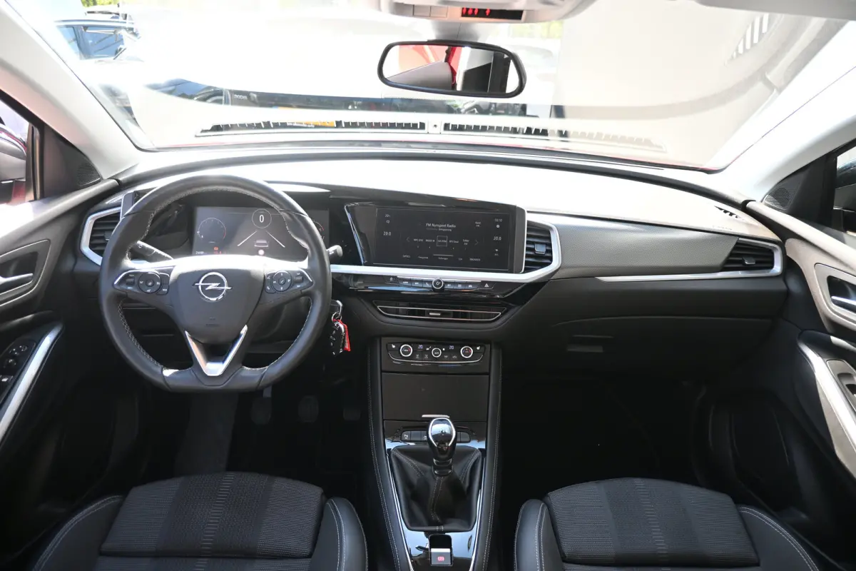1.2 Turbo Business Elegance+ 130pk | Stuur/Stoelverwarming | AGR-Comfortstoelen | Navigatie | 360 Camera | Climate Control | Full-LED | !!!