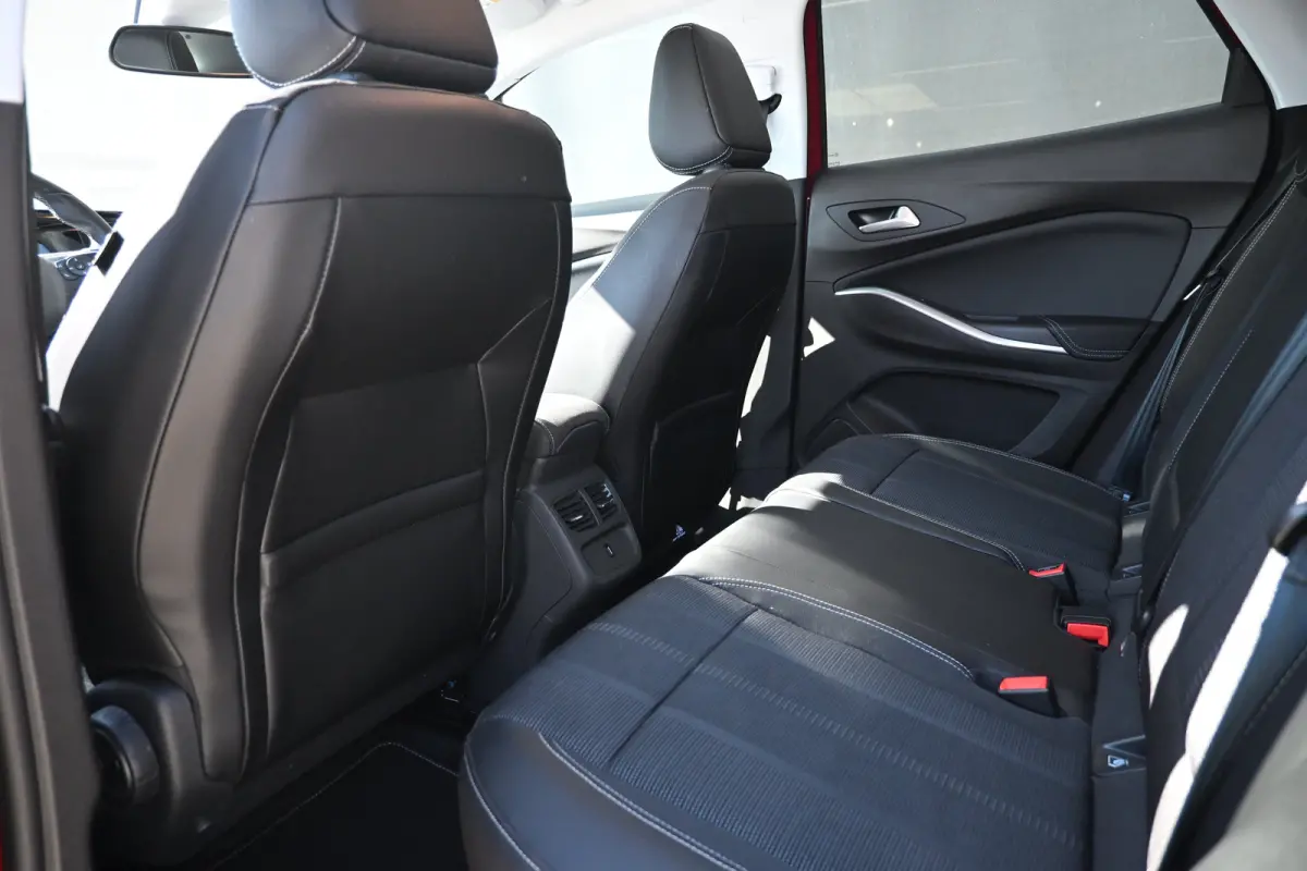 1.2 Turbo Business Elegance+ 130pk | Stuur/Stoelverwarming | AGR-Comfortstoelen | Navigatie | 360 Camera | Climate Control | Full-LED | !!!