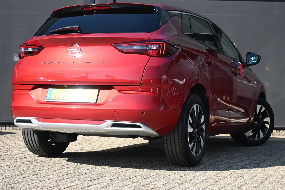 1.2 Turbo Business Elegance+ 130pk | Stuur/Stoelverwarming | AGR-Comfortstoelen | Navigatie | 360 Camera | Climate Control | Full-LED | !!!