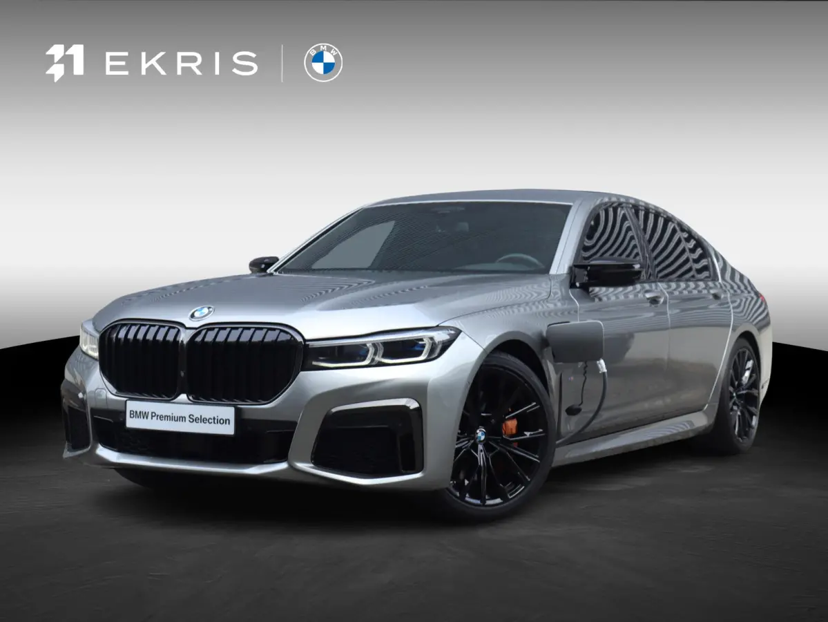Sedan 745e | High Executive | M Sportpakket | Driving Assistant Professional | Parking Assistant Plus | Head-Up | Harman Kardon | Laserlight | Warmte Comfortpakket | Soft-Close | Comfort Acc