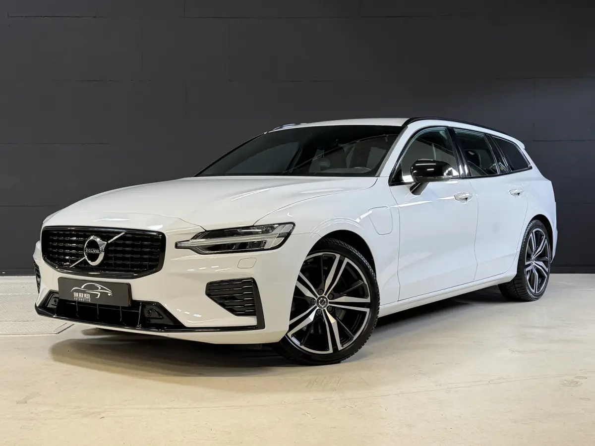 2.0 T8 Recharge AWD R-Design | Elektr. trekhaak | Camera | Stoel/stuurverwarming | Carplay | Adaptive cruise