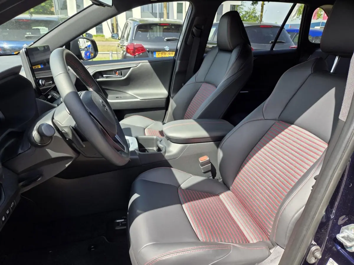 2.5 Plug-in Hybrid Style AWD|Trekhaak|Navi Full-Map|AllSeason banden||Model 2025!!!